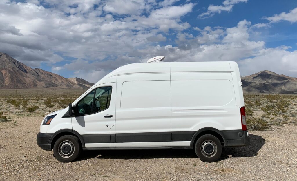 compacte bestelwagen huren e1772559764312